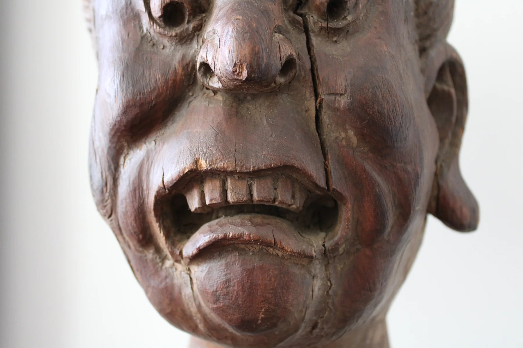 Cabeza de Lokapala de la Dinastía Tang
