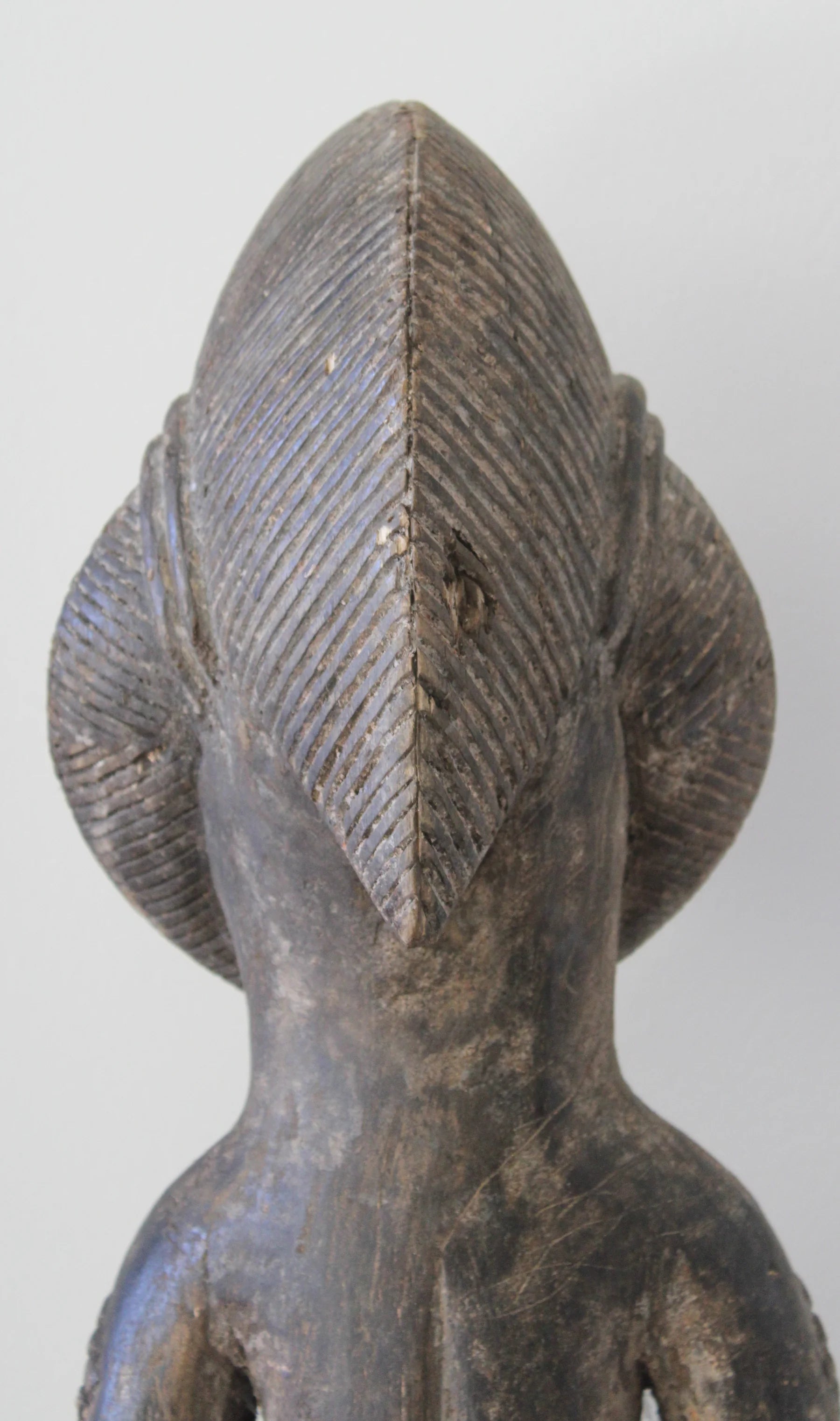 Escultura Punu de Ancestro Femenino