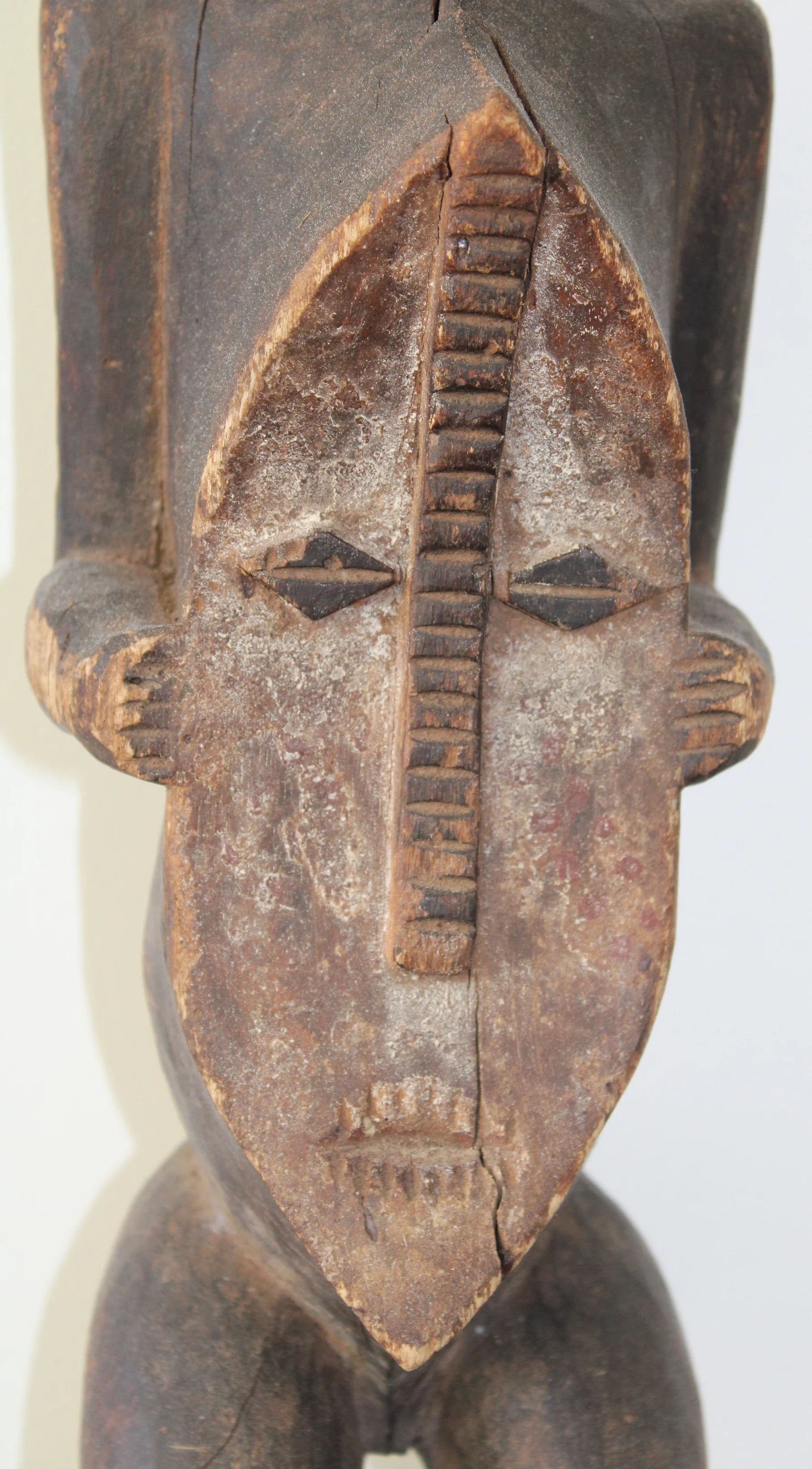 Figura Relicario Lega Maginga