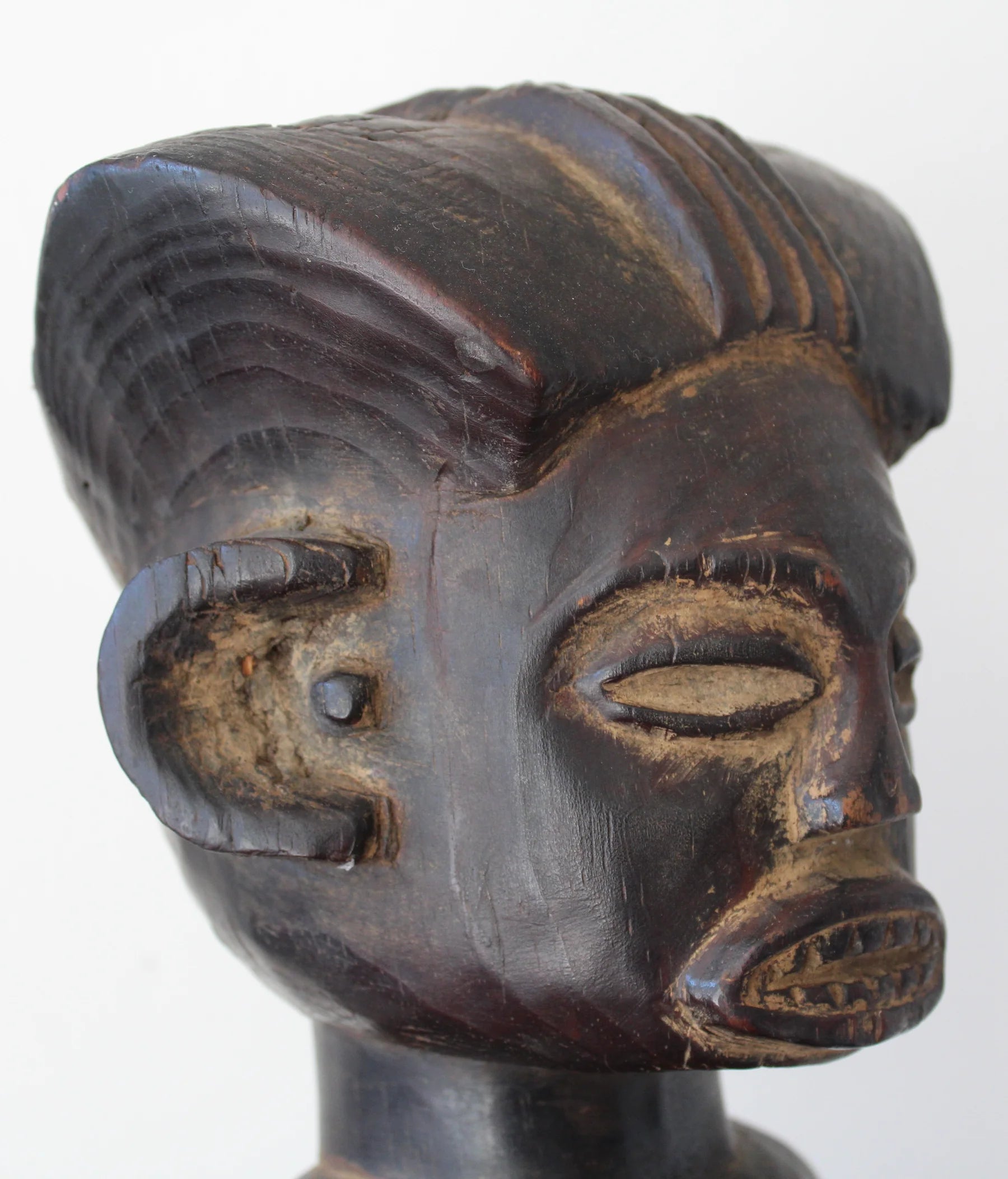 FIGURA FEMENINA FANG MAEBA. EYEMA BYERI