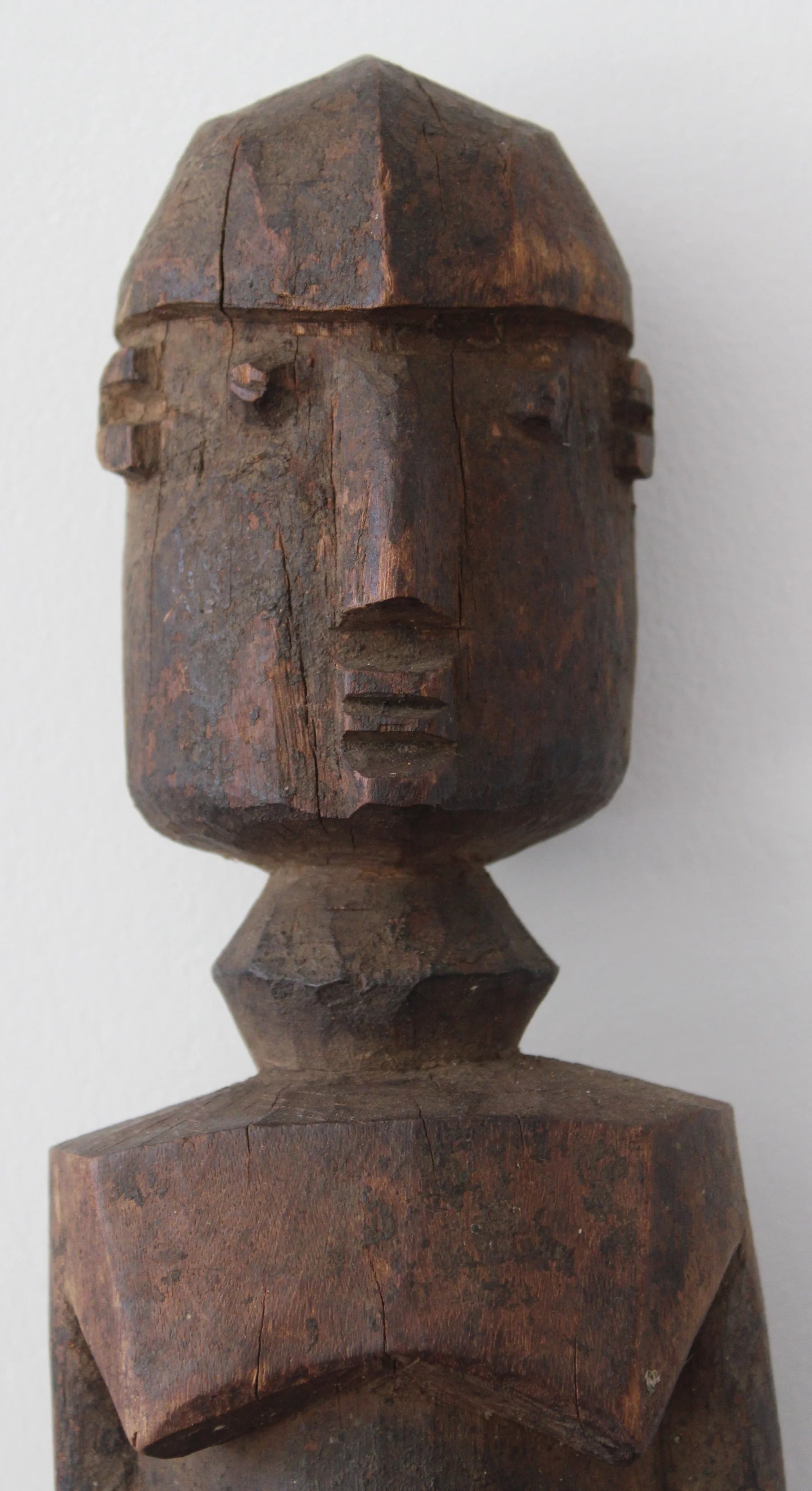 Estatua bateba del grupo lobi