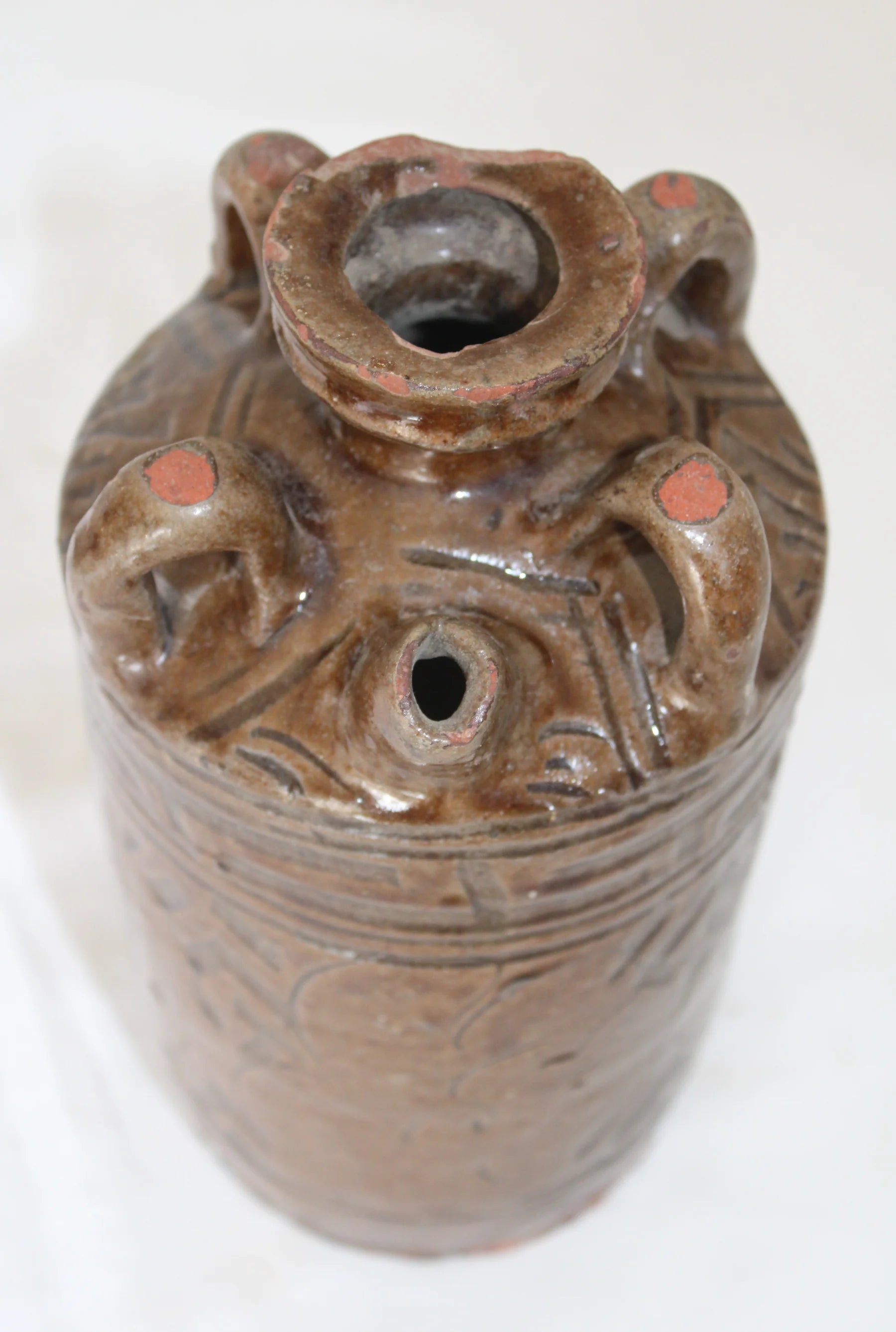 Jarra de vino de cerámica vidriada china del siglo XIX