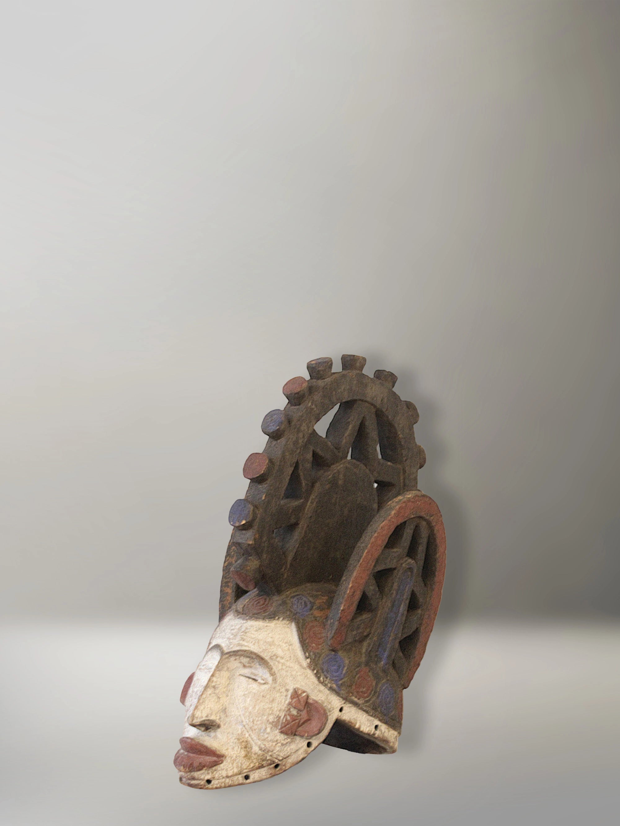 Máscara Casco Agbogho Mmwó