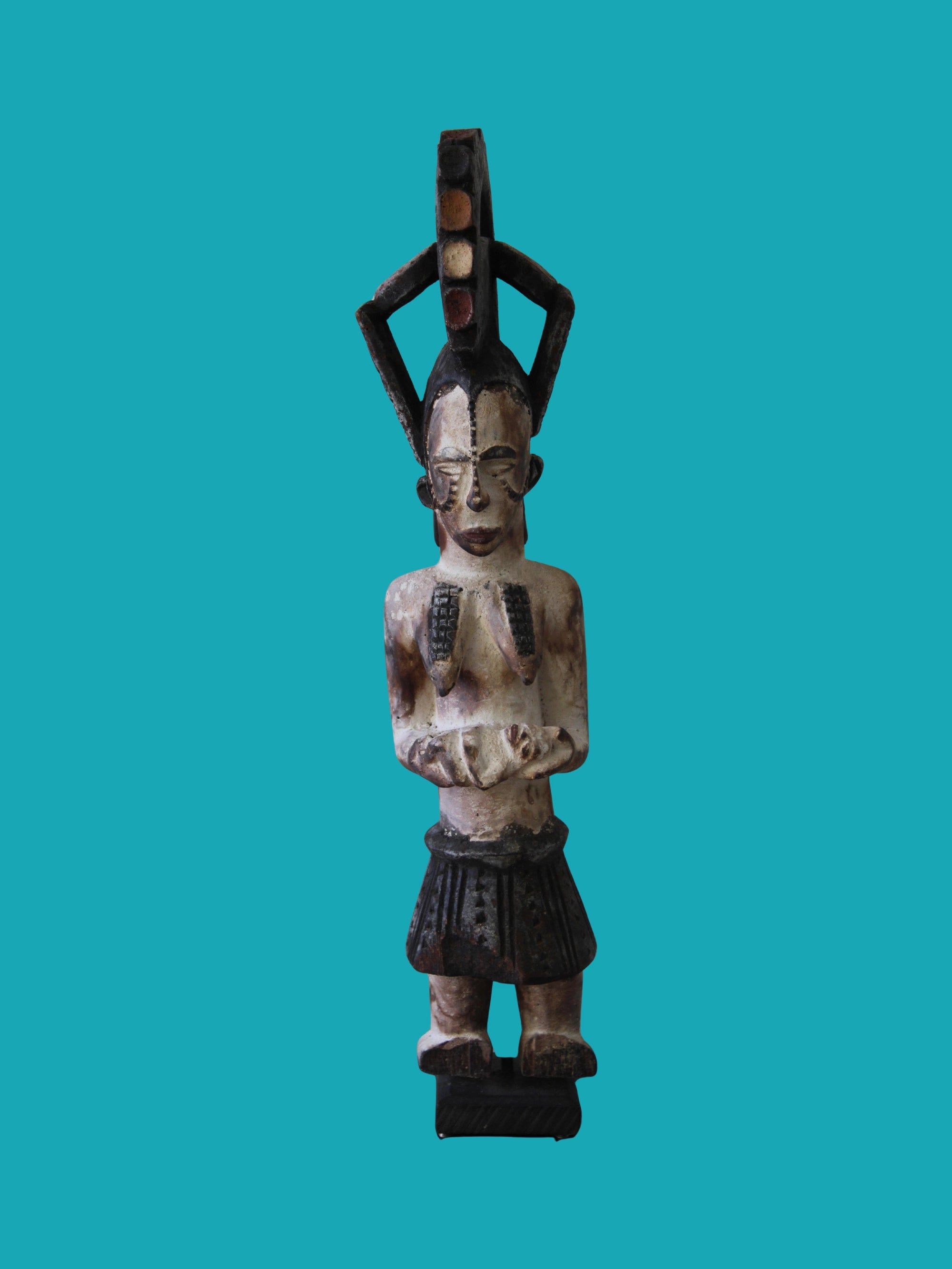 Estatua Femenina Reina Madre Igbo